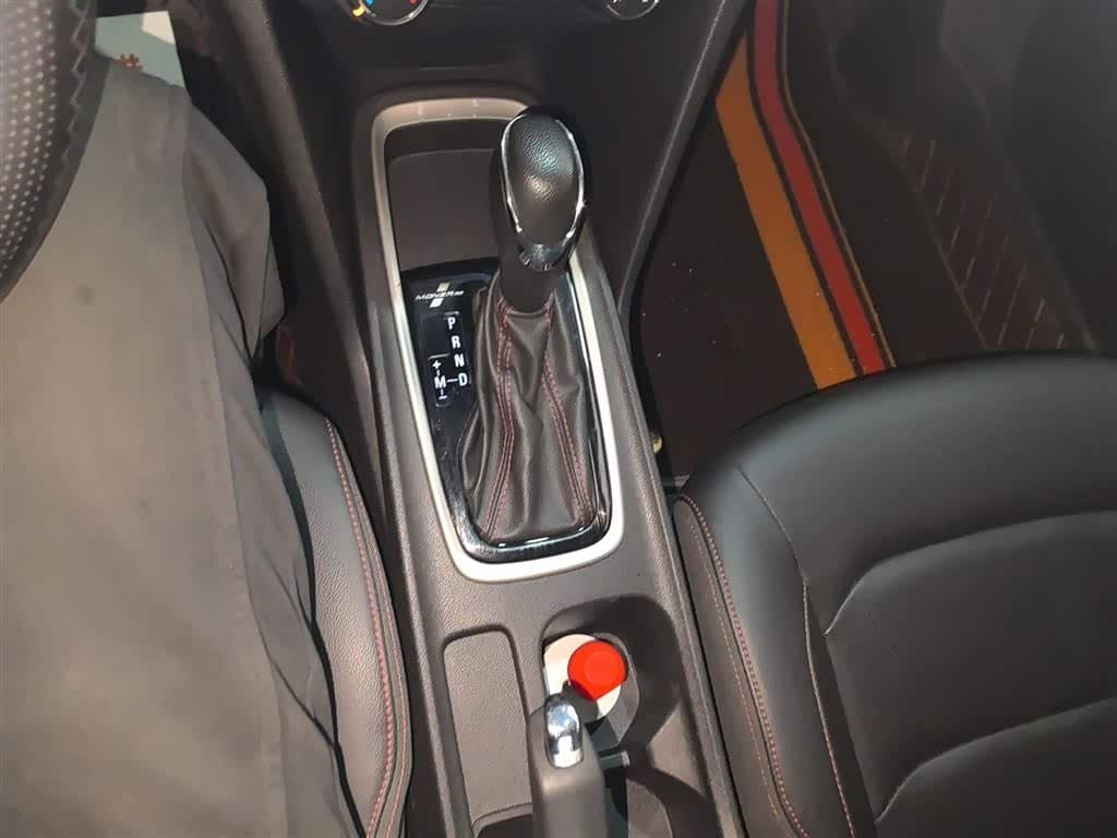 2020 Chevrolet Monza 银灰色, 73,300 km, China export – photo 6