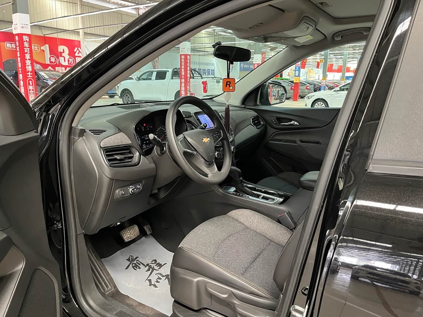 2020 Chevrolet Equinox Black, 24,700 km, China export – photo 7