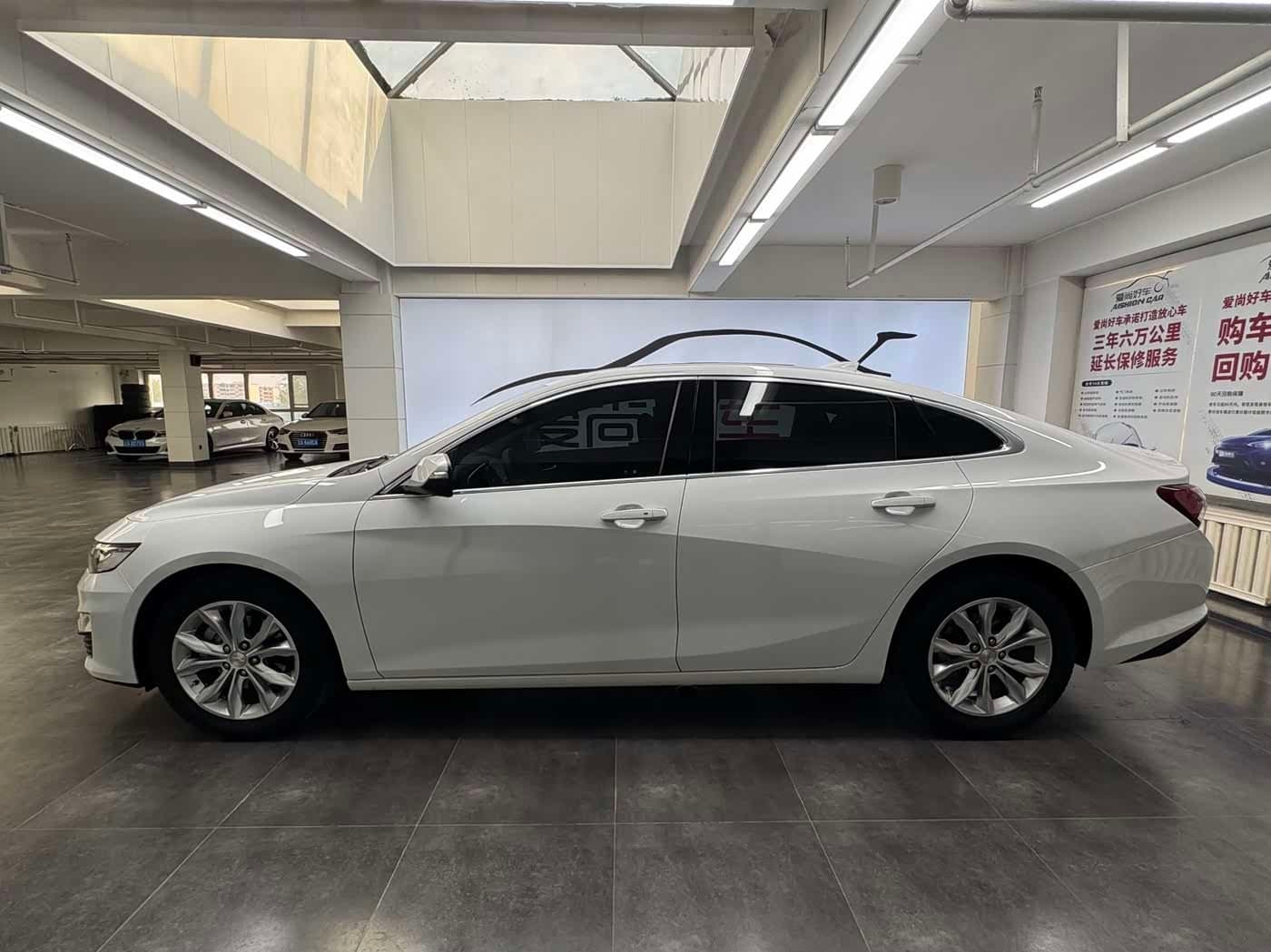 2020 Chevrolet Malibu XL White, 41,000 km, China export – photo 4