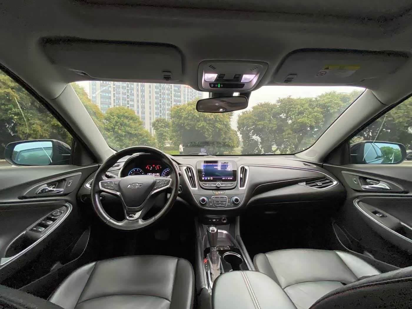 2018 Chevrolet Malibu XL 银灰色, 50,000 km, China export – photo 5