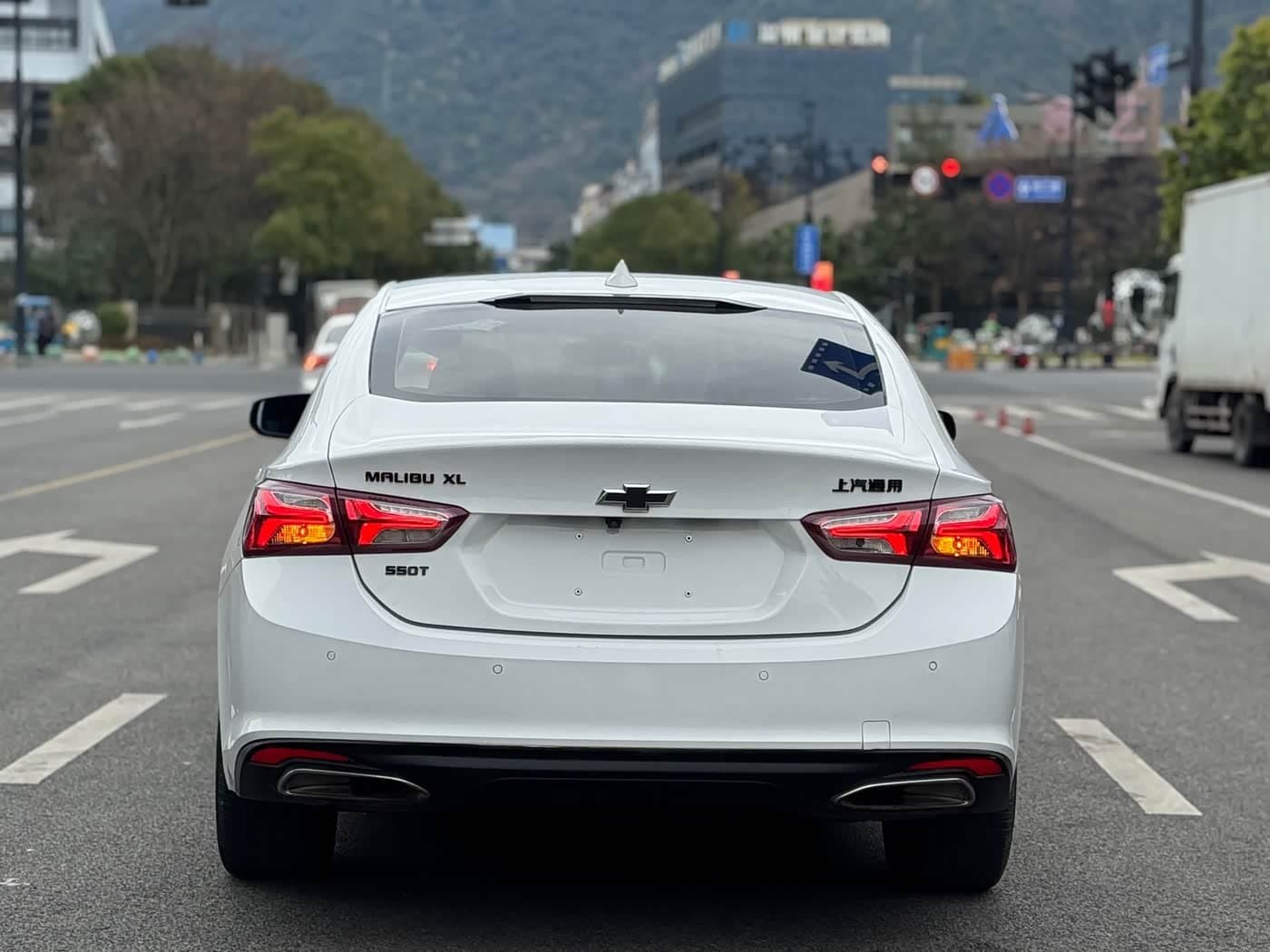 2020 Chevrolet Malibu XL White, 23,000 km, China export – photo 6