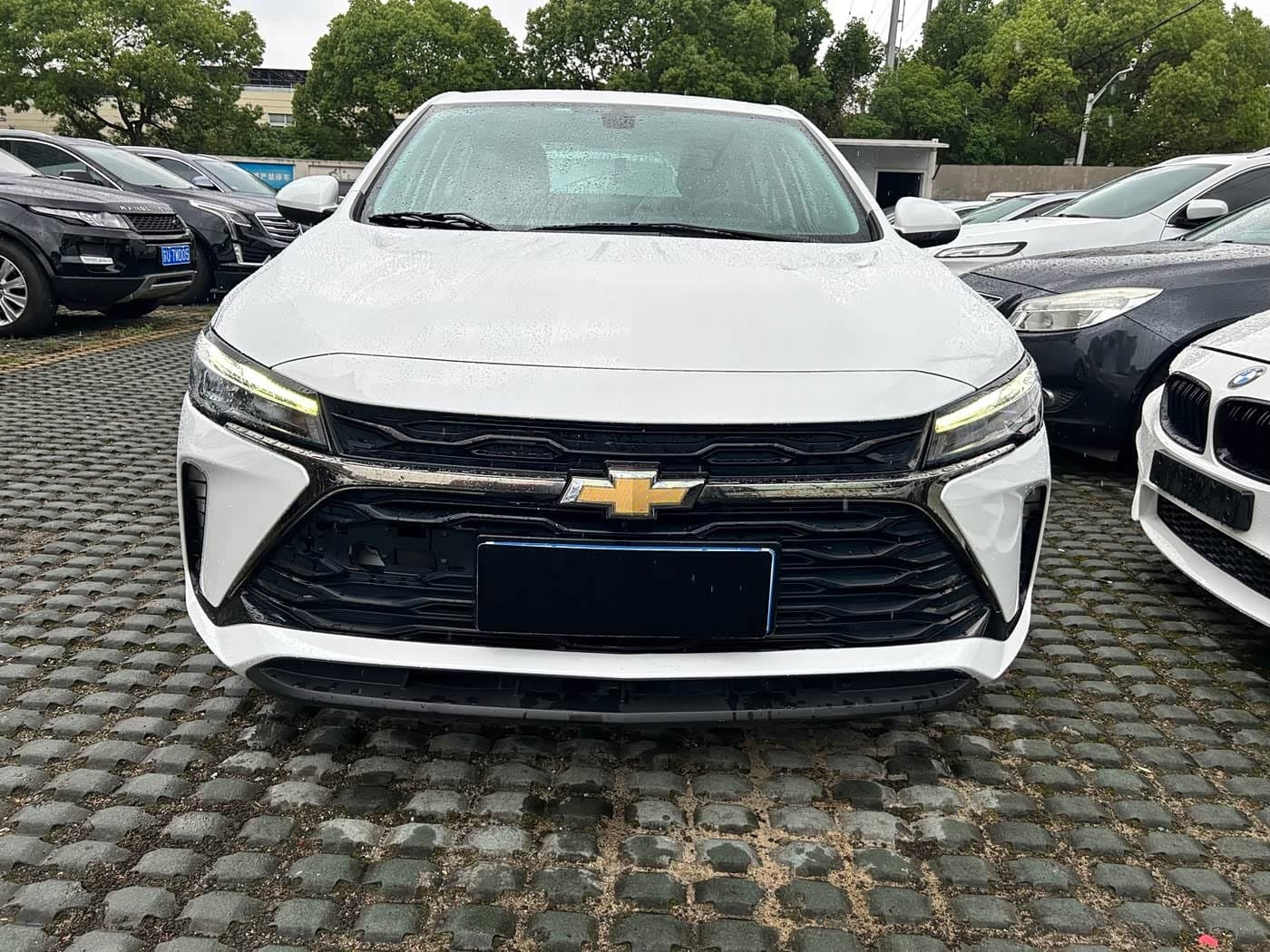 2022 Chevrolet Monza White, 30,000 km, China export – photo 2