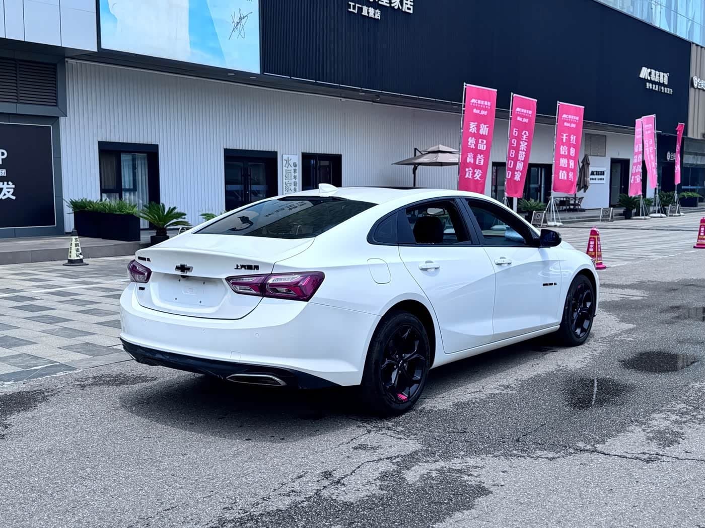 2020 Chevrolet Malibu XL White, 70,000 km, China export – photo 3