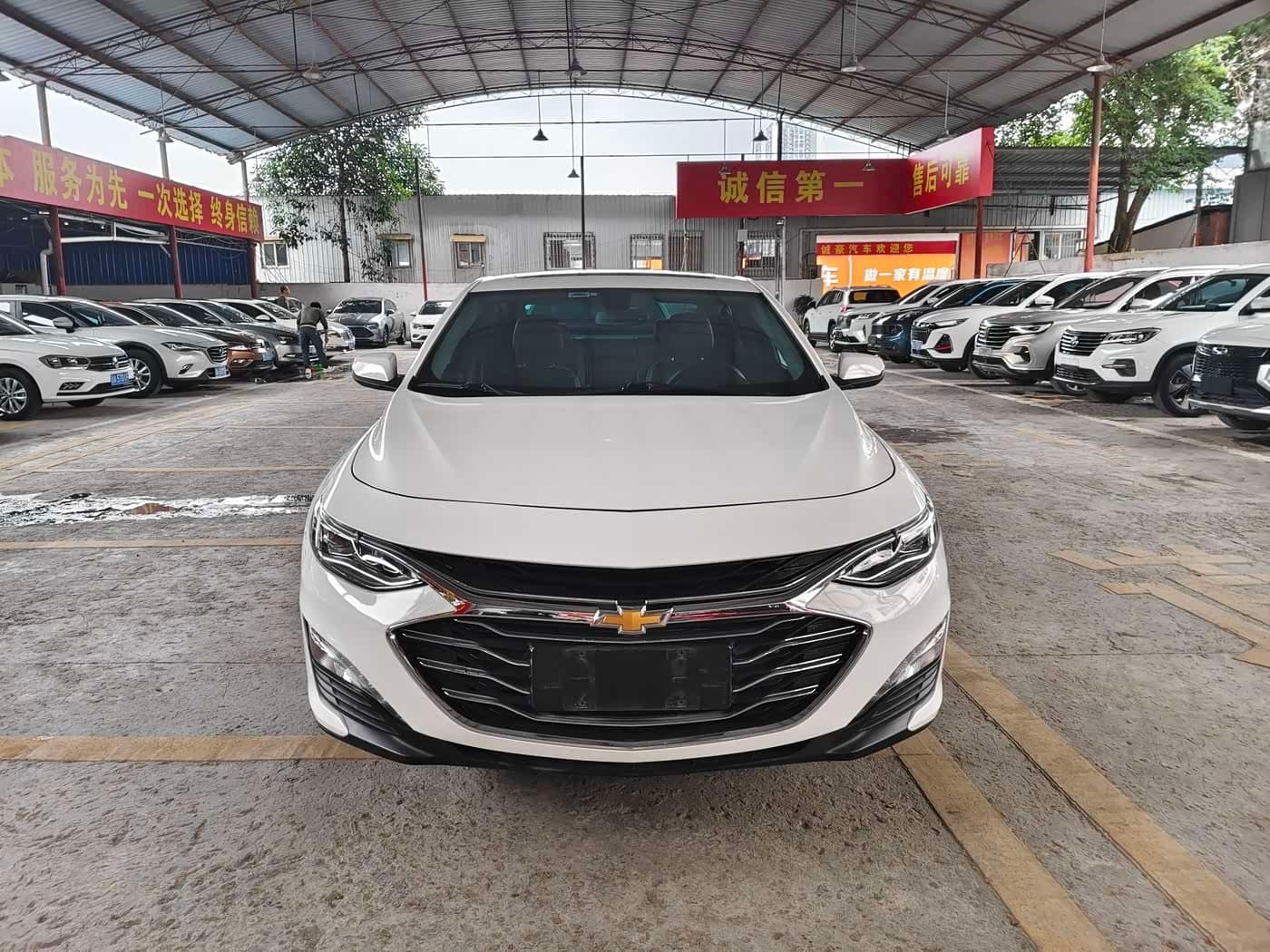 2020 Chevrolet Malibu XL White, 9,500 km, China export – photo 2