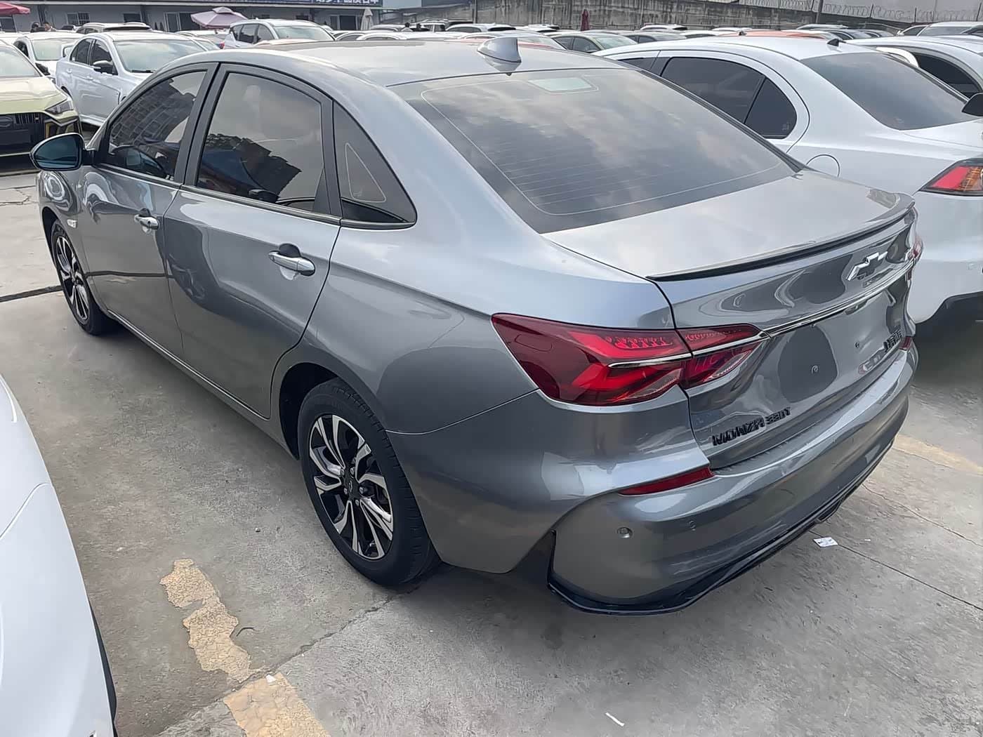 2019 Chevrolet Monza 银灰色, 53,000 km, China export – photo 4