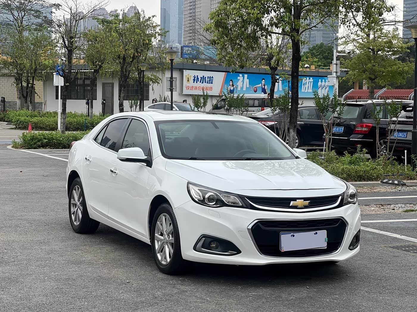 2017 Chevrolet Malibu White, 79,000 km, China export – photo 3