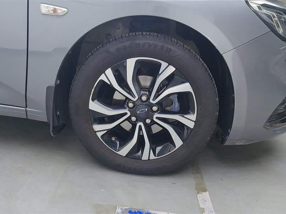 2019 Chevrolet Monza 银灰色, 82,600 km, China export – photo 6