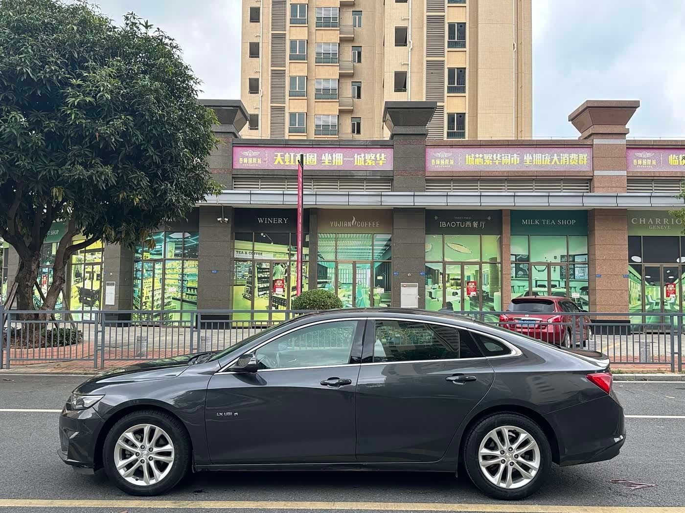 2017 Chevrolet Malibu XL 银灰色, 103,000 km, China export – photo 4