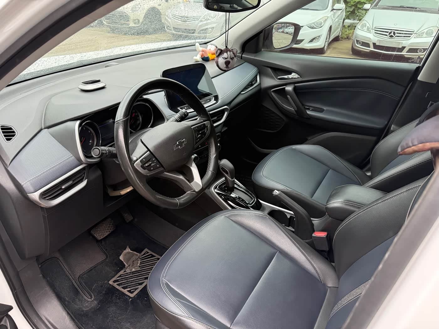 2019 Chevrolet Trax White, 60,000 km, China export – photo 2