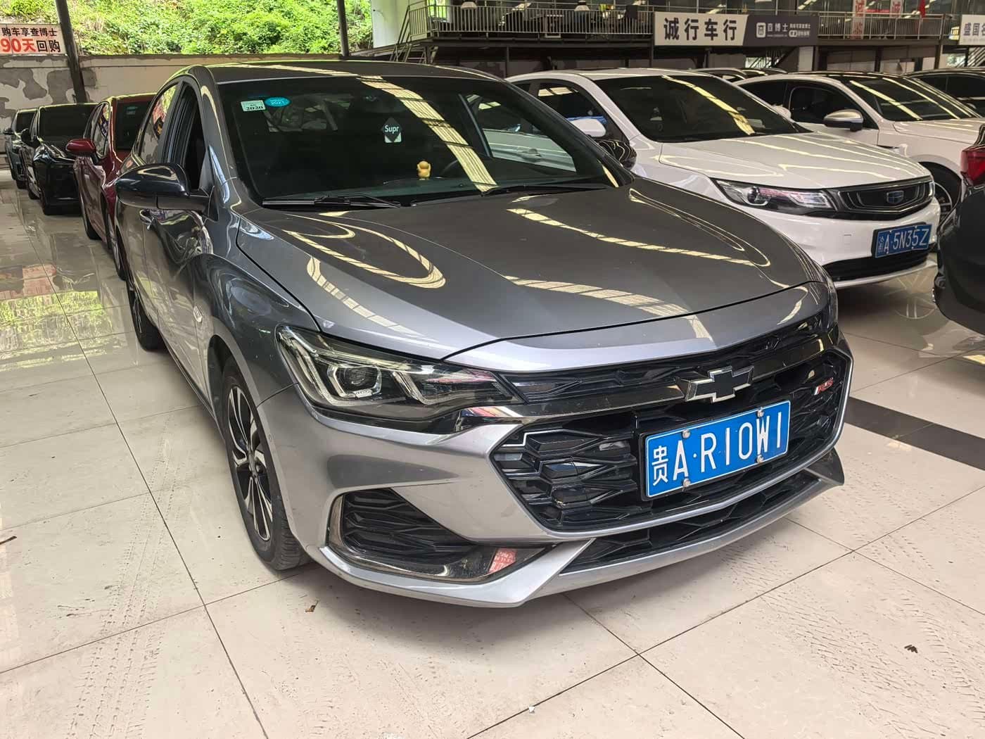 2019 Chevrolet Monza 银灰色, 60,000 km, China export – photo 3