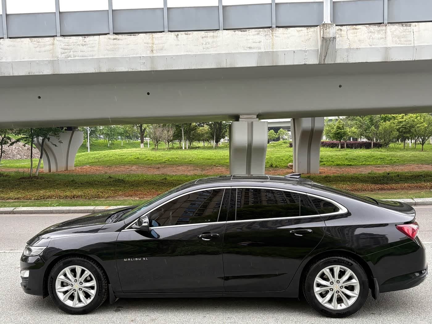 2021 Chevrolet Malibu XL Black, 44,000 km, China export – photo 4