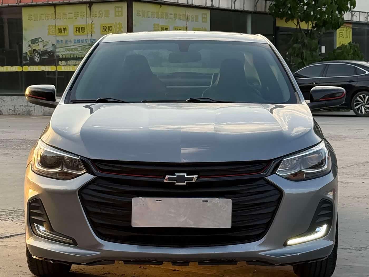 2020 Chevrolet Cavalier 银灰色, 87,000 km, China export – photo 3