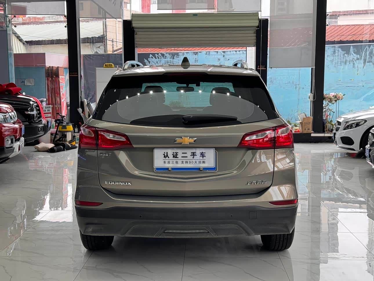 2017 Chevrolet Equinox Champagne, 38,100 km, China export – photo 3