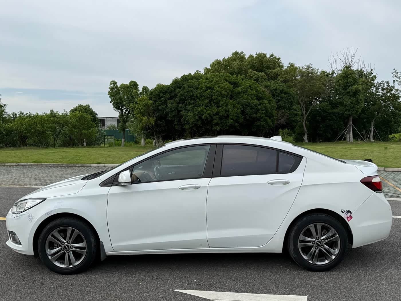2015 Chevrolet Cruze White, 100,000 km, China export – photo 4