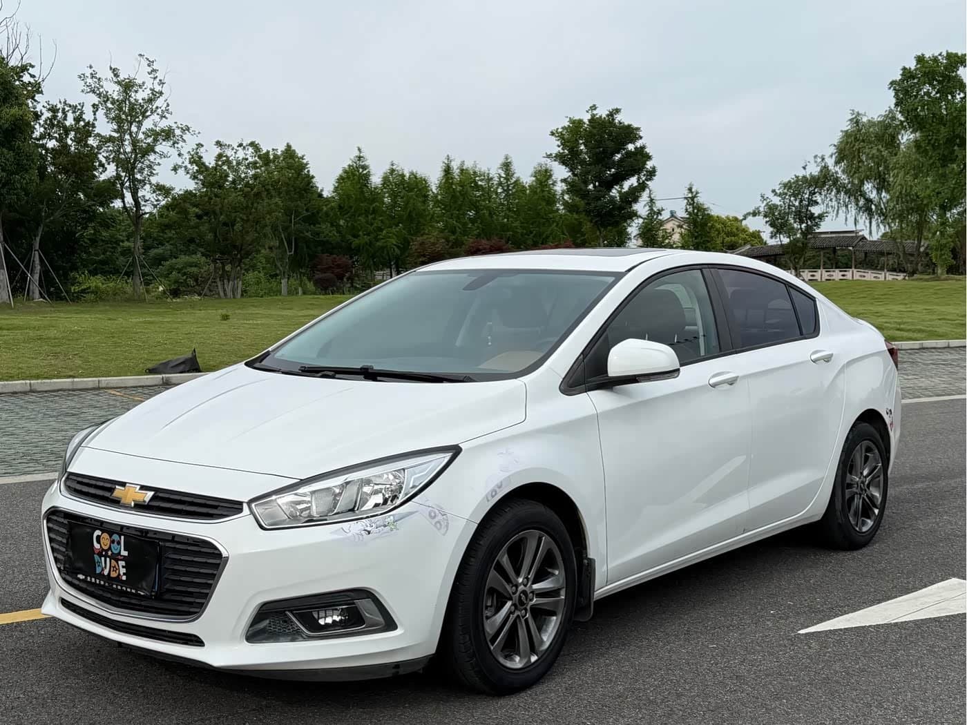 2015 Chevrolet Cruze White, 100,000 km, China export – photo 1