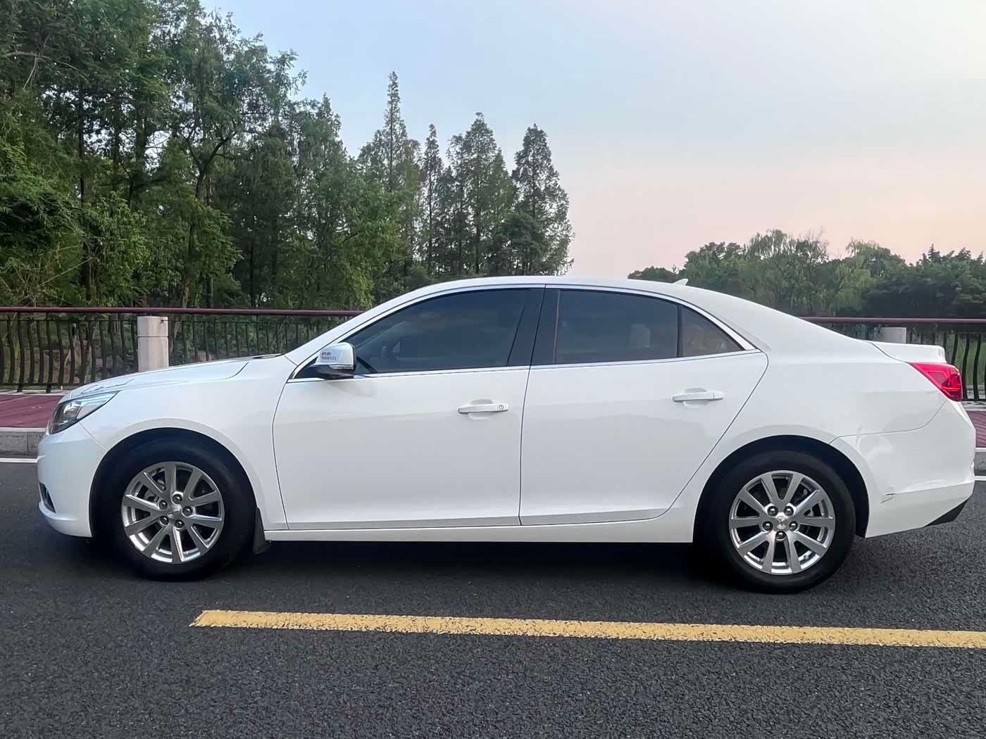 2013 Chevrolet Malibu White, 92,000 km, China export – photo 7