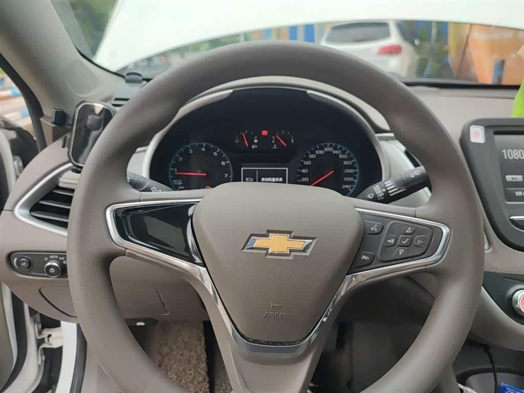 2017 Chevrolet Malibu XL White, 94,000 km, China export – photo 4