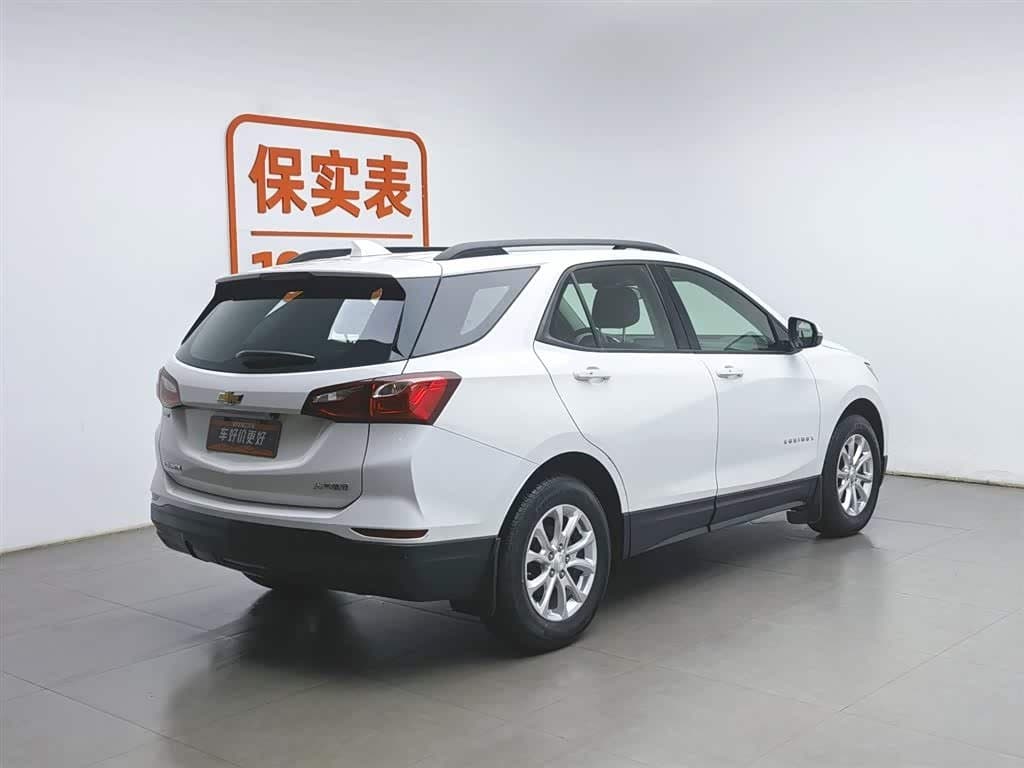 2017 Chevrolet Equinox White, 74,300 km, China export – photo 2
