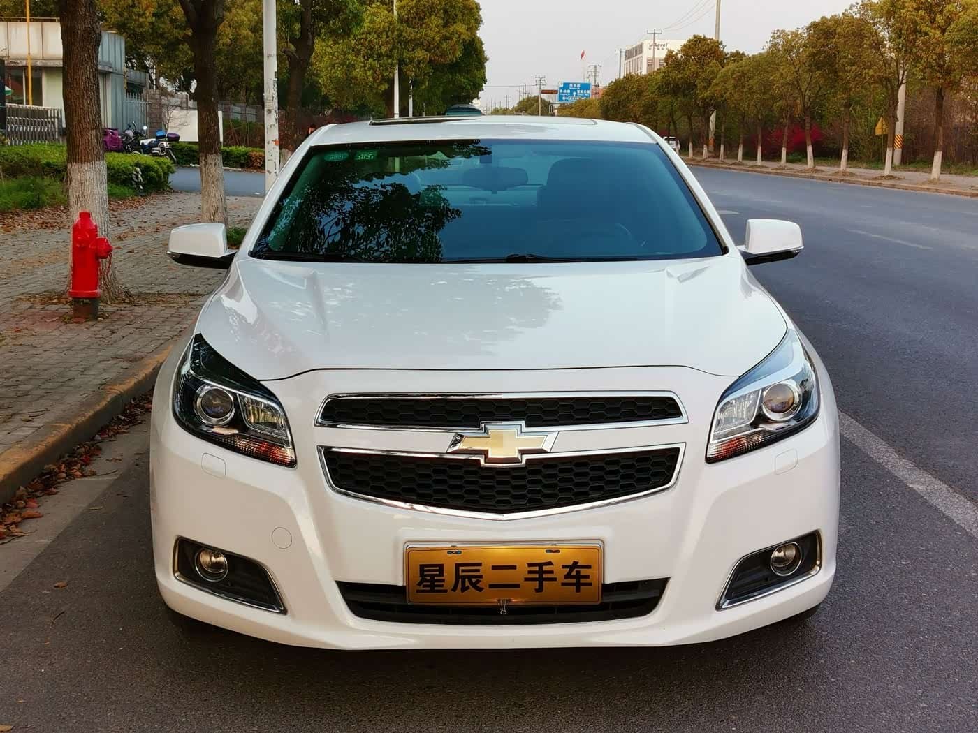 2014 Chevrolet Malibu White, 103,000 km, China export – photo 2