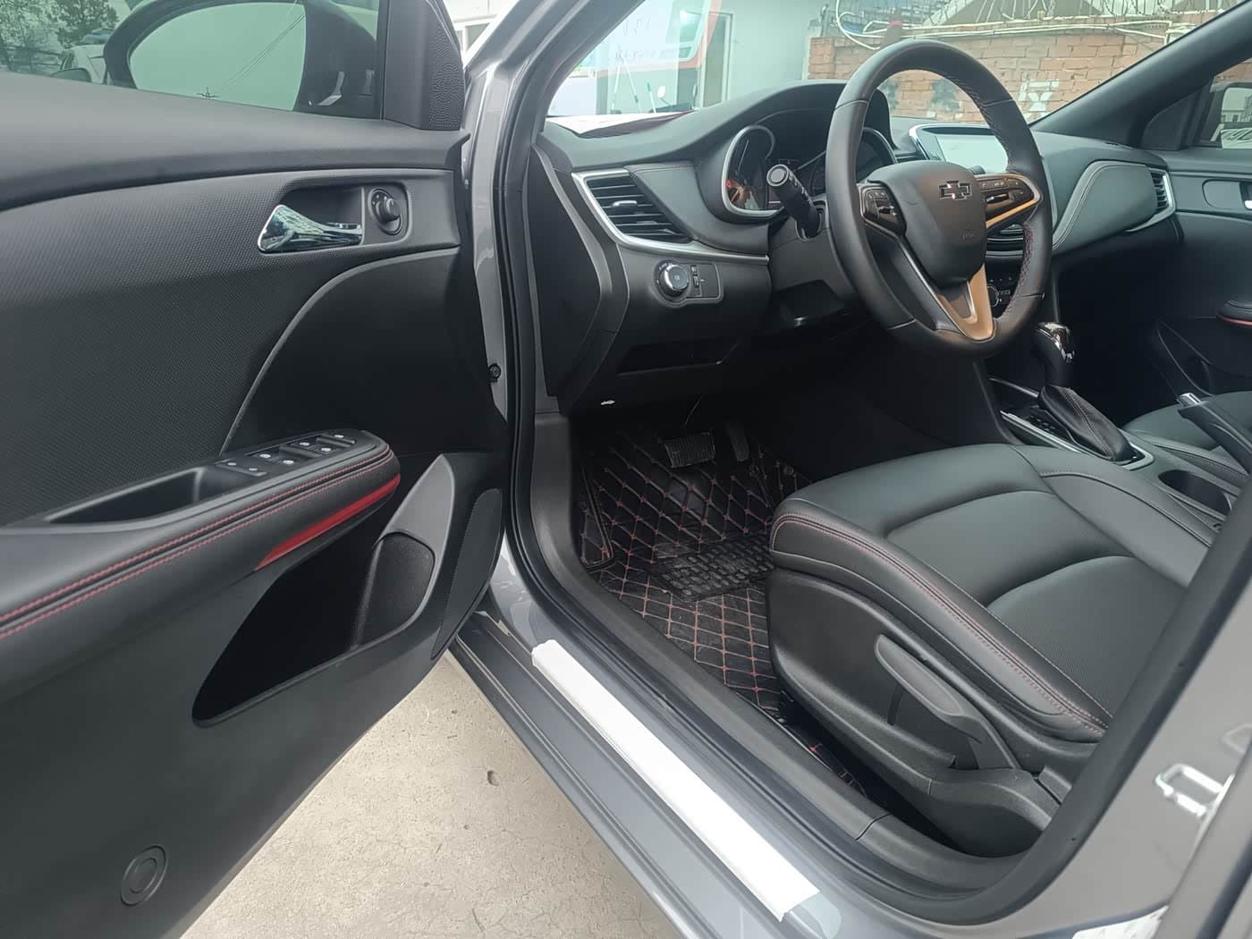 2020 Chevrolet Monza 银灰色, 21,100 km, China export – photo 4