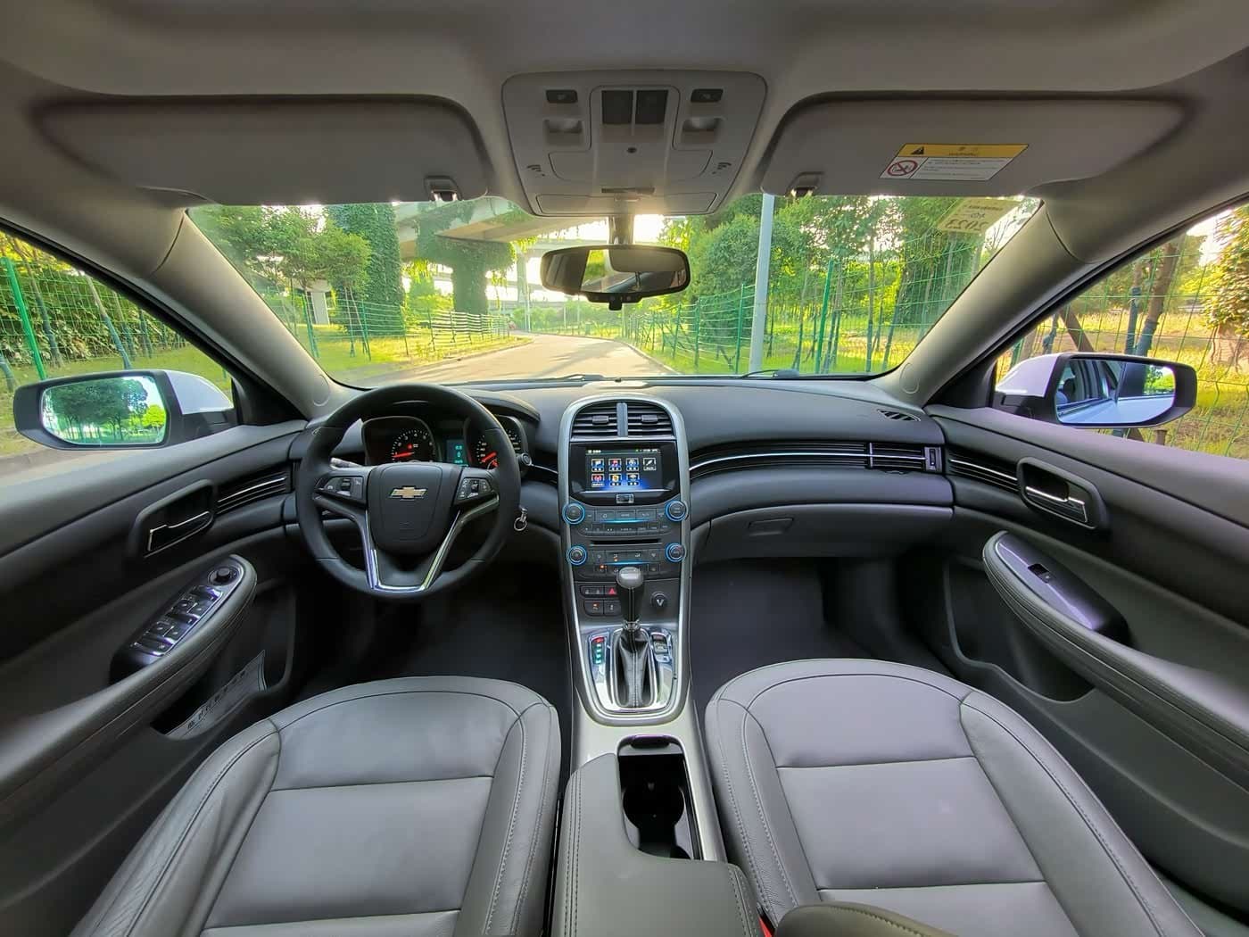 2014 Chevrolet Malibu White, 103,000 km, China export – photo 6