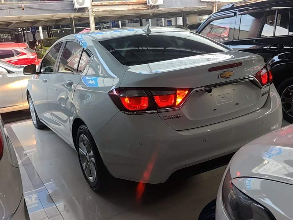 2015 Chevrolet Cruze White, 102,600 km, China export – photo 5