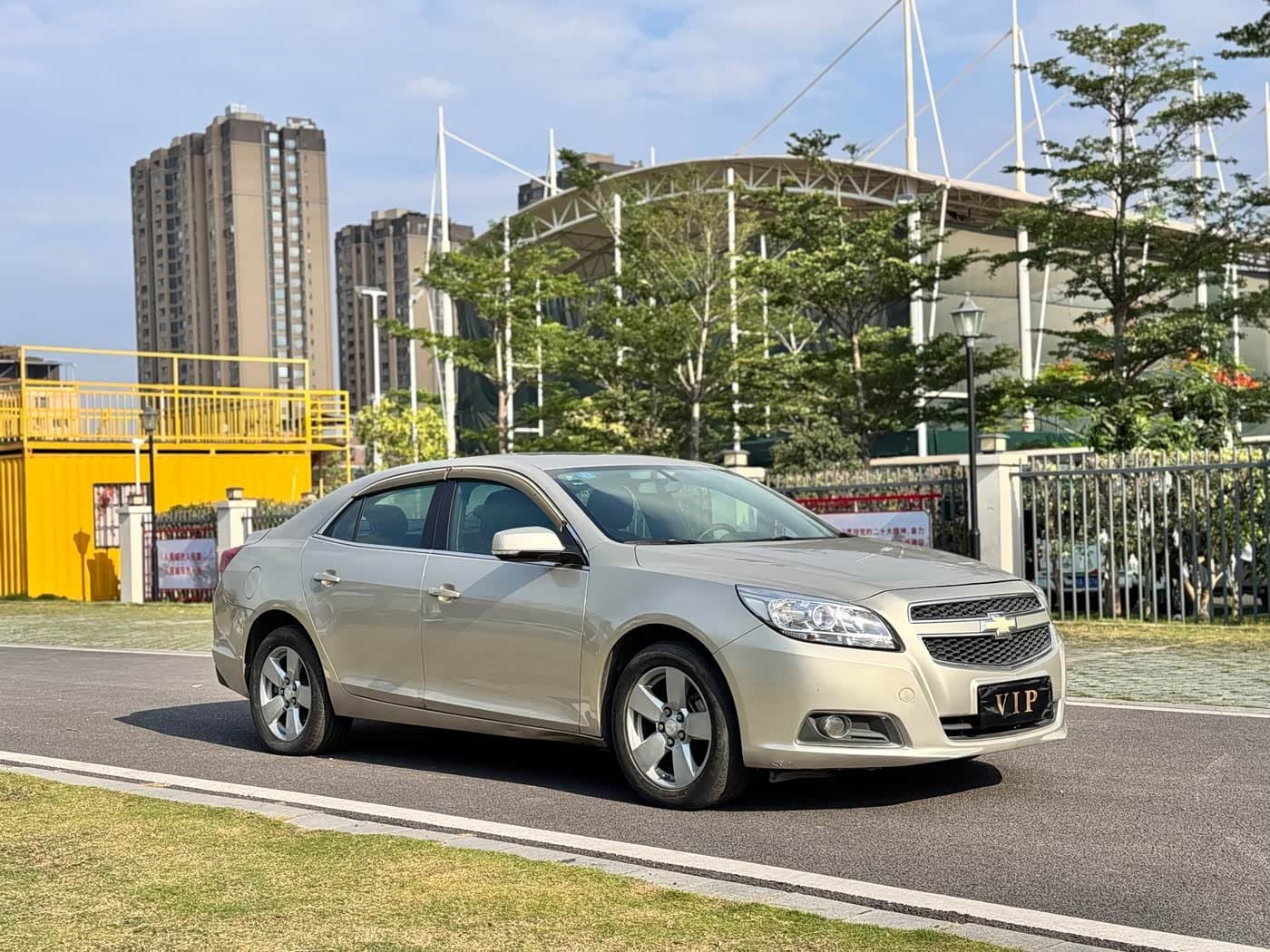 2014 Chevrolet Malibu Champagne, 142,000 km, China export – photo 3