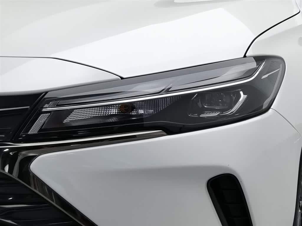 2023 Chevrolet Monza White, 52,100 km, China export – photo 7