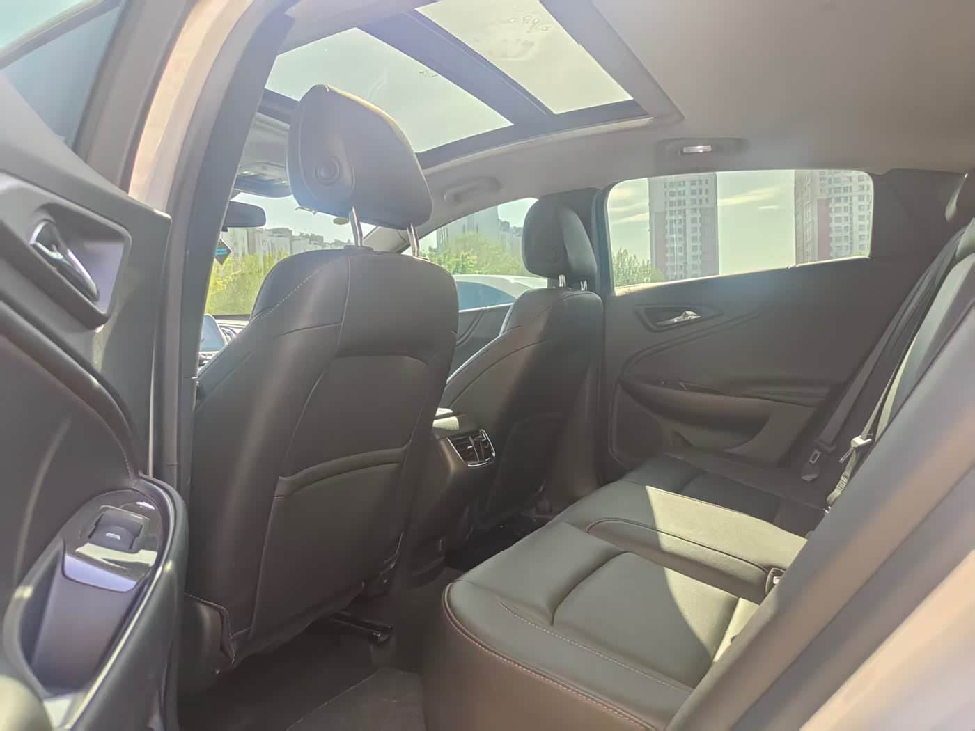 2020 Chevrolet Malibu XL White, 26,000 km, China export – photo 5
