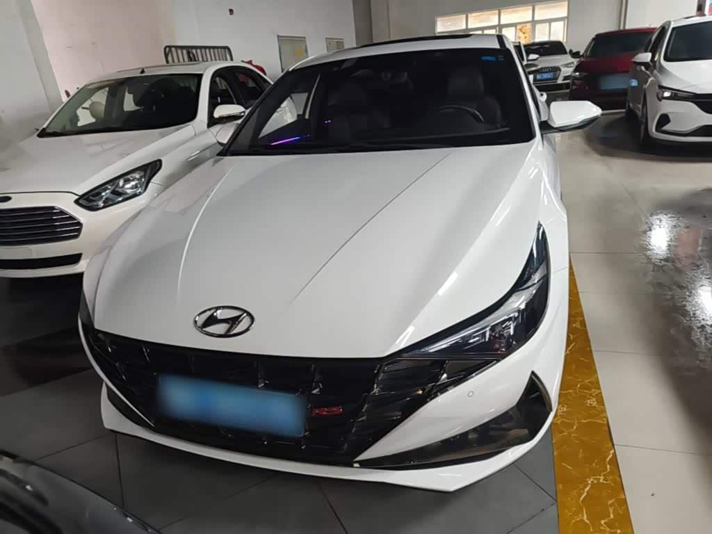 2022 Hyundai Elantra White, 42,900 km, China export – photo 3