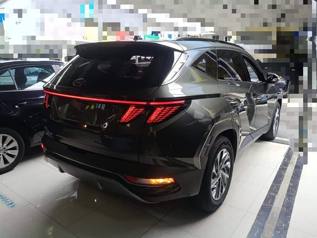 2022 Hyundai Tucson 银灰色, 80,500 km, China export – photo 7
