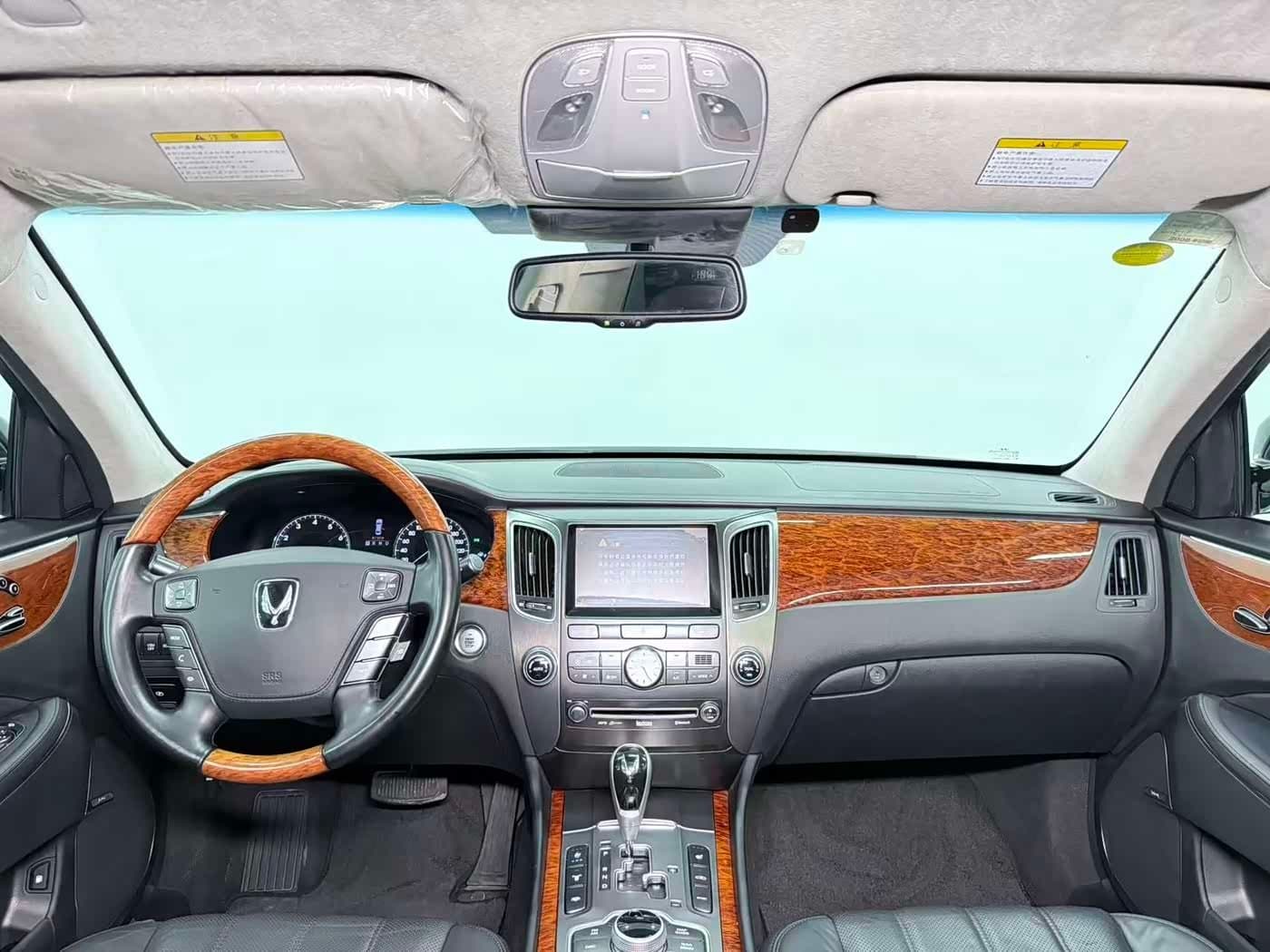 2012 Hyundai Equus Black, 160,000 km, China export – photo 7