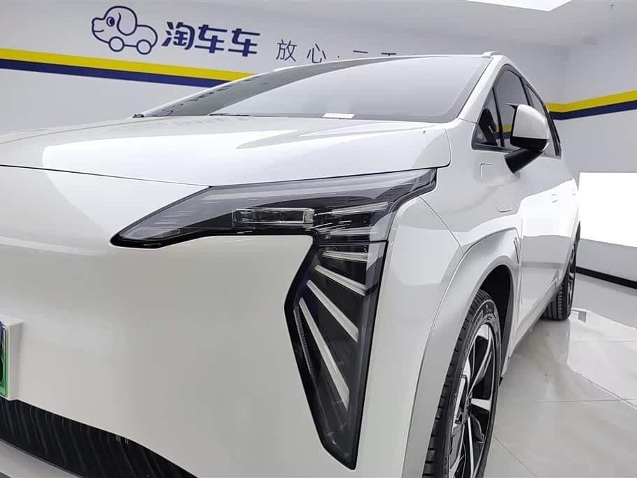 2025 Aion Y White, 12,200 km, China export – photo 5