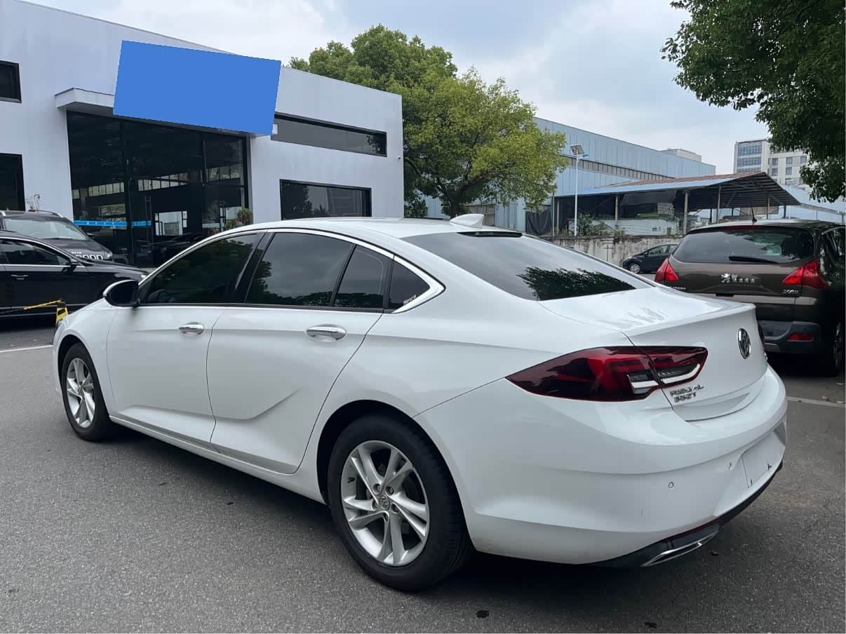 2020 Buick Regal White, 80,000 km, China export – photo 3