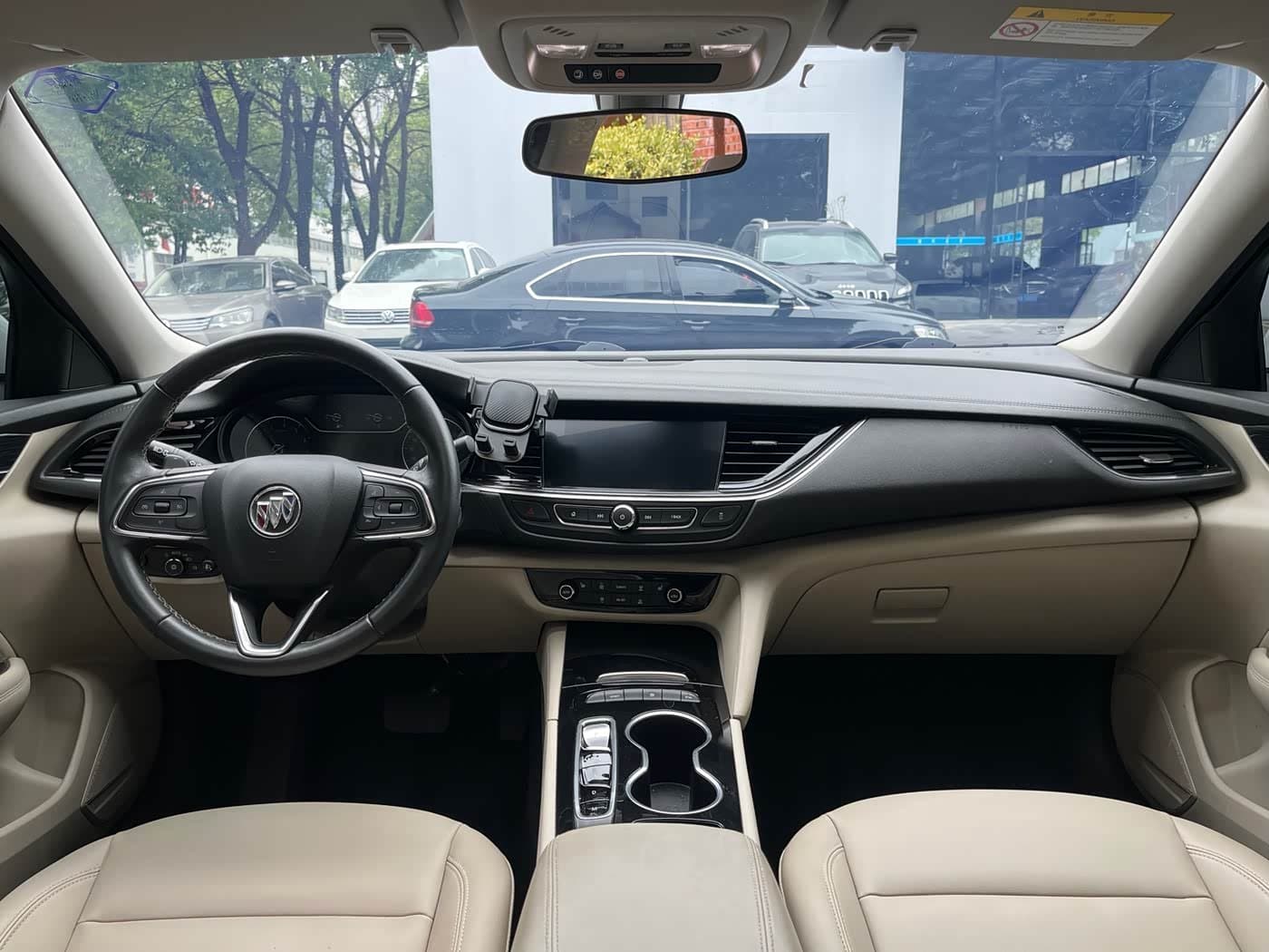 2020 Buick Regal White, 80,000 km, China export – photo 7