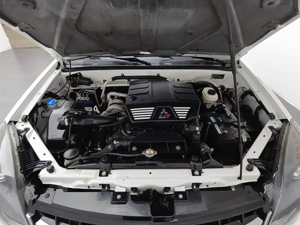 2014 Haval H5 Classic White, 54,300 km, China export – photo 6