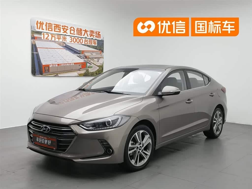 2016 Hyundai Elantra Champagne, 42,500 km, China export – photo 1