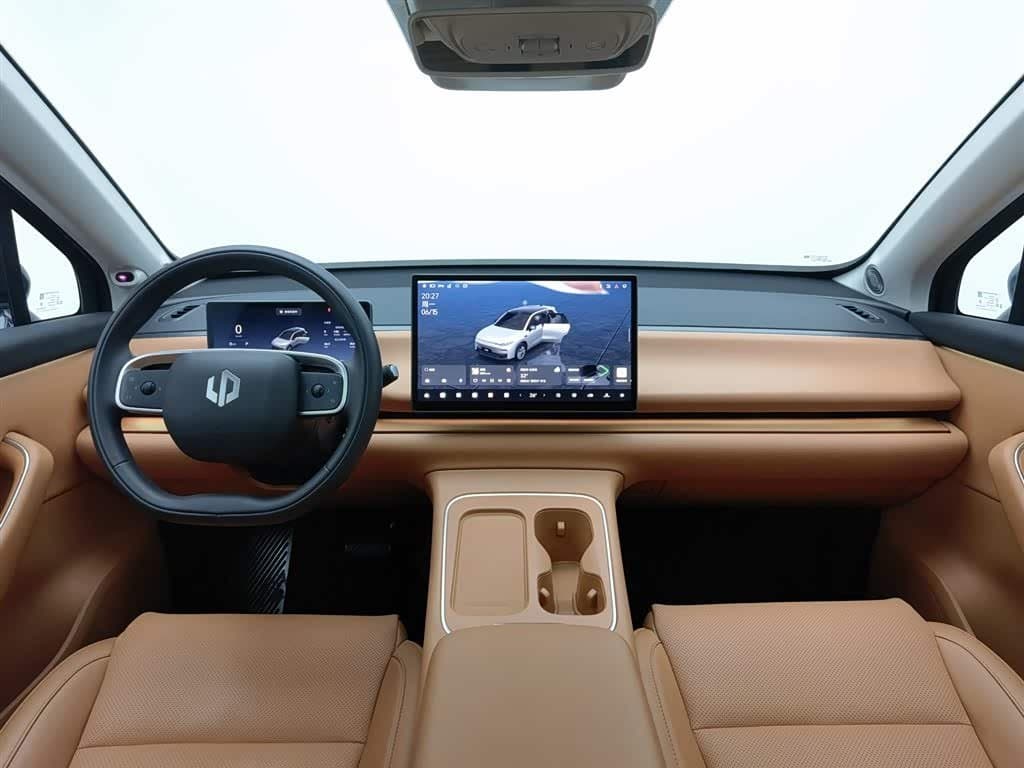 2025 Leapmotor C10 银灰色, 10,700 km, China export – photo 5
