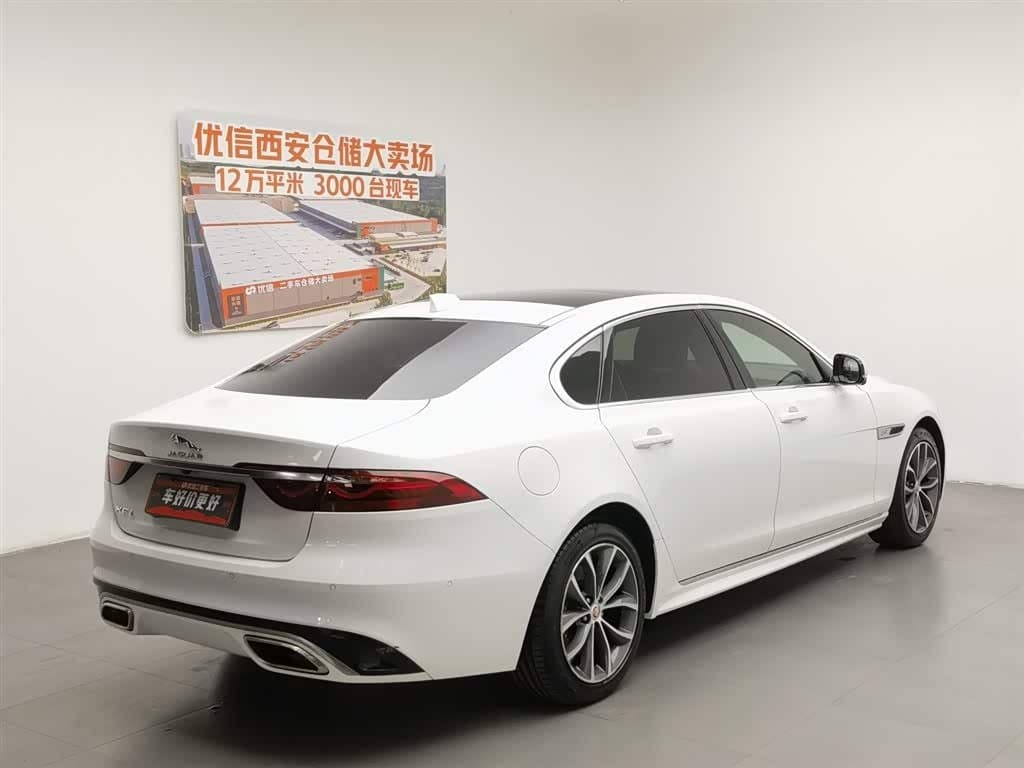 2021 Jaguar XFL White, 27,000 km, China export – photo 2
