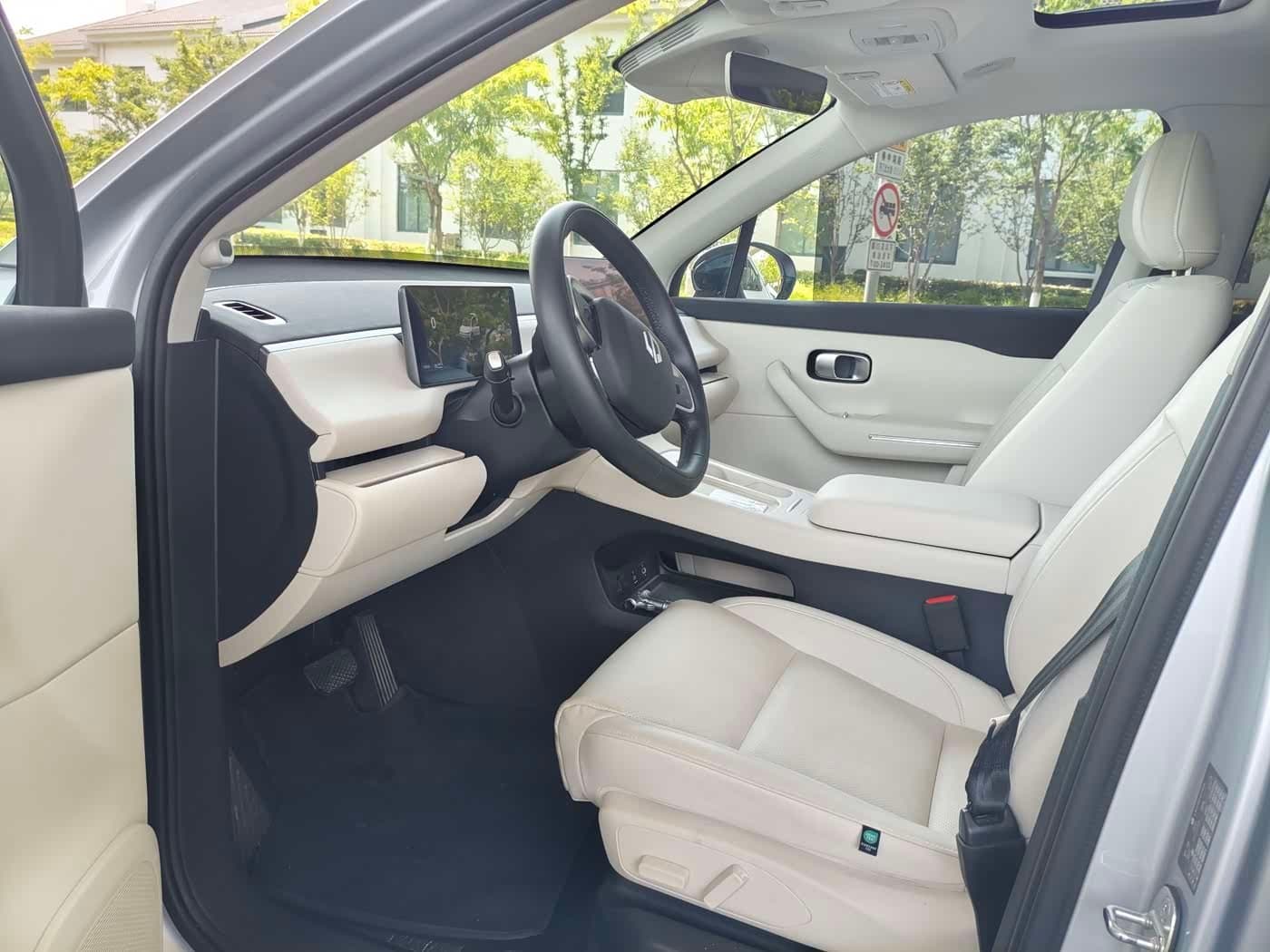 2025 Leapmotor C16 银灰色, 18,000 km, China export – photo 7