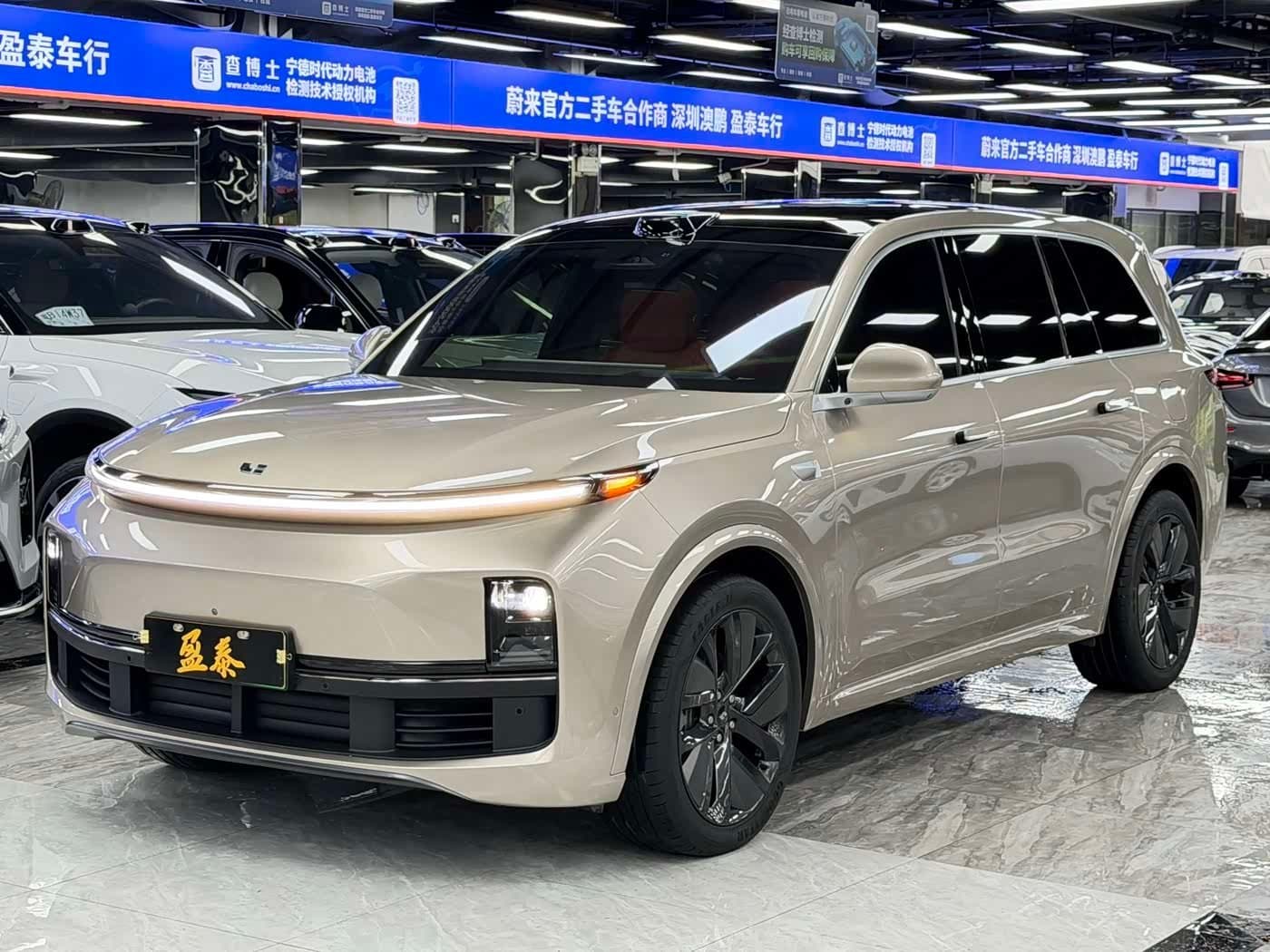2022 Li Auto Li Xiang L9 Champagne, 53,000 km, China export – photo 1