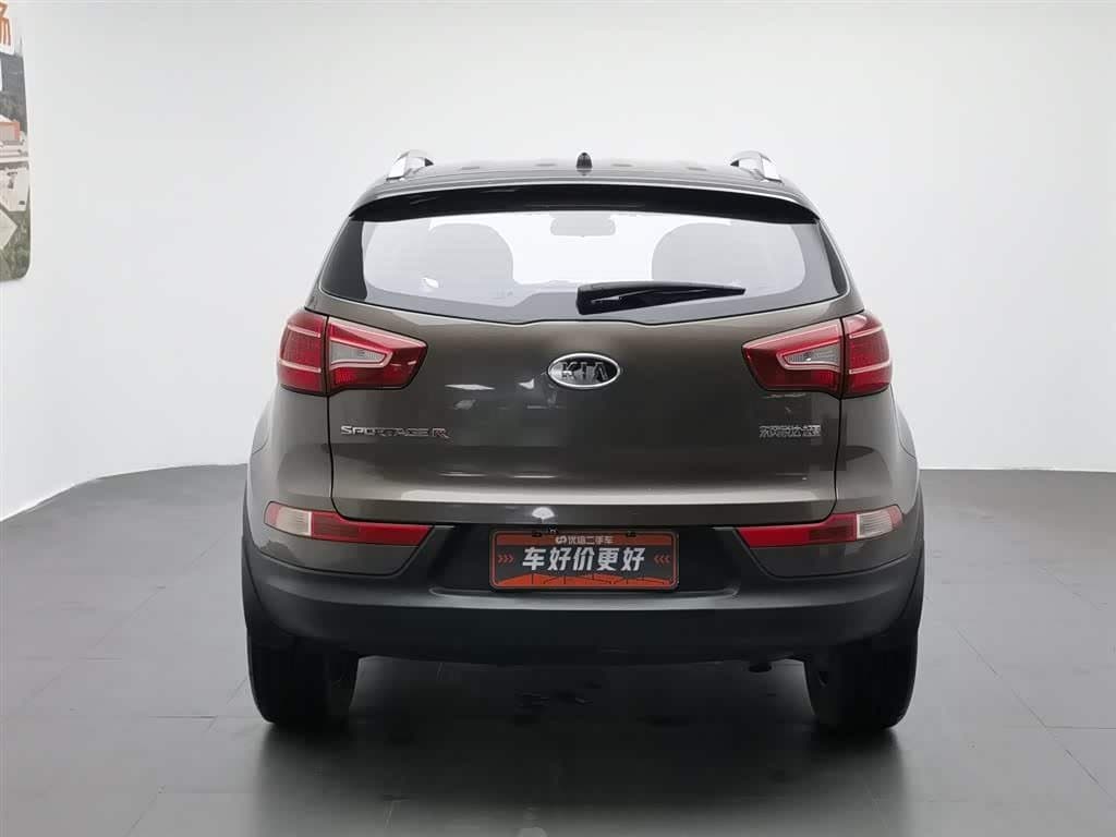 2013 Kia Sportage Yellow, 61,000 km, China export – photo 4