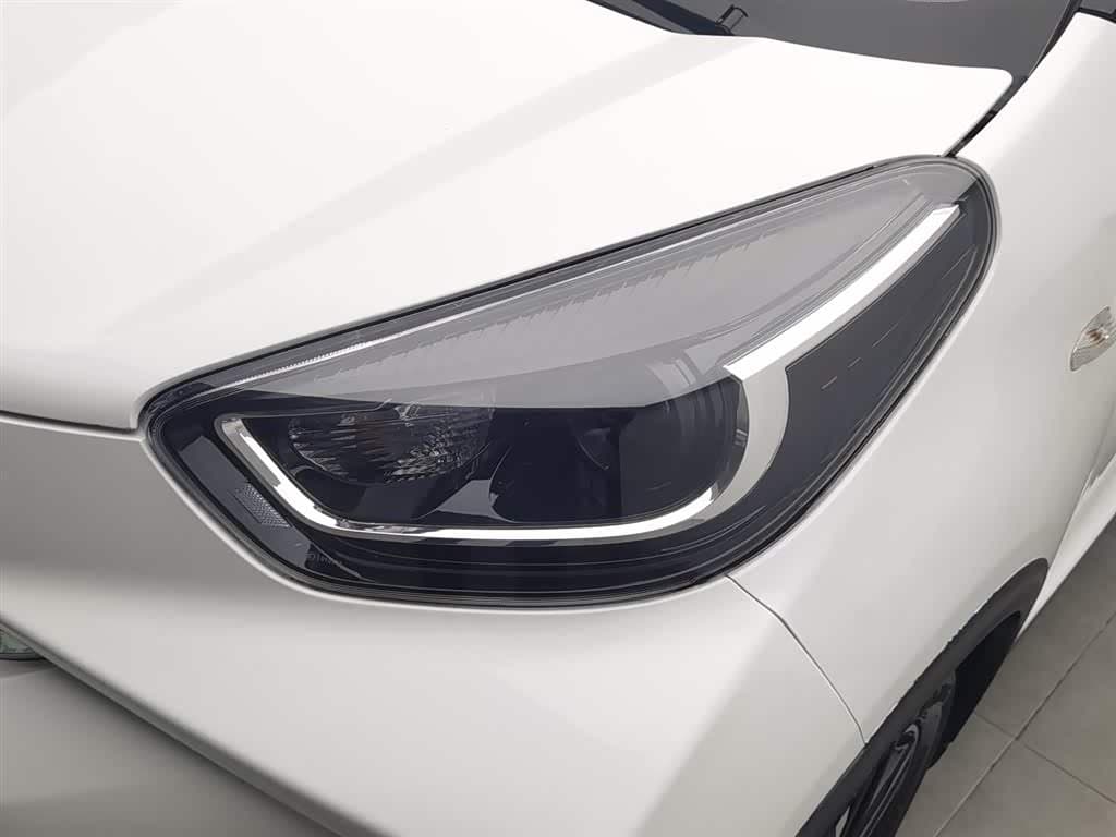 2021 QQ New Energy Little Ant White, 36,100 km, China export – photo 7