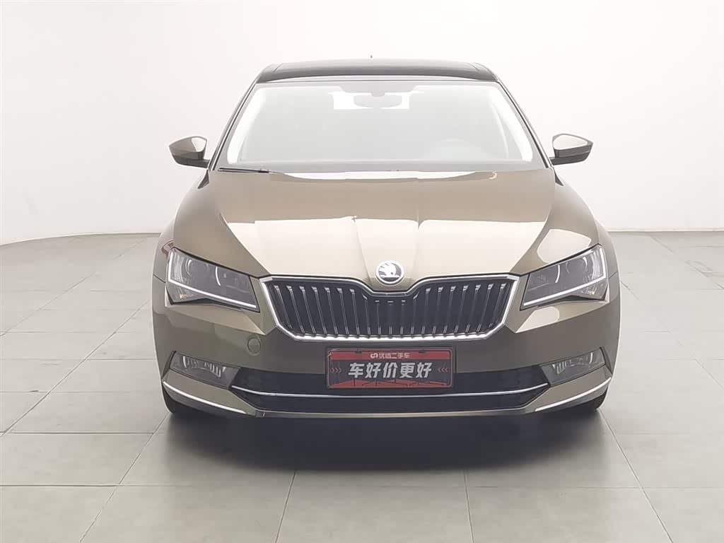2017 Škoda Superb Champagne, 79,600 km, China export – photo 3