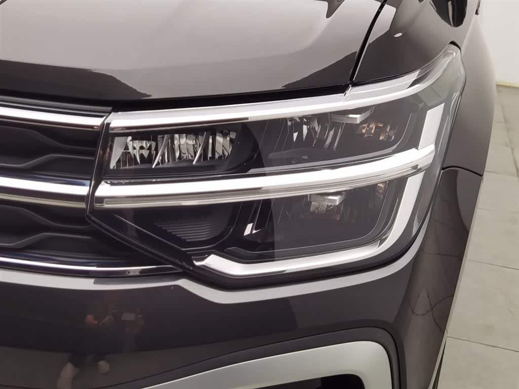 2023 Volkswagen Tharu 银灰色, 56,000 km, China export – photo 7