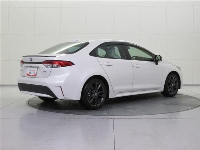 2021 TOYOTA COROLLA PEARL WHITE, 23,288 km, China export – photo 6