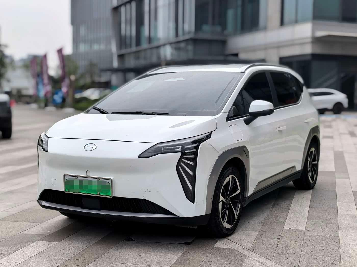 2023 Aion Y White, 64,000 km, China export – photo 1