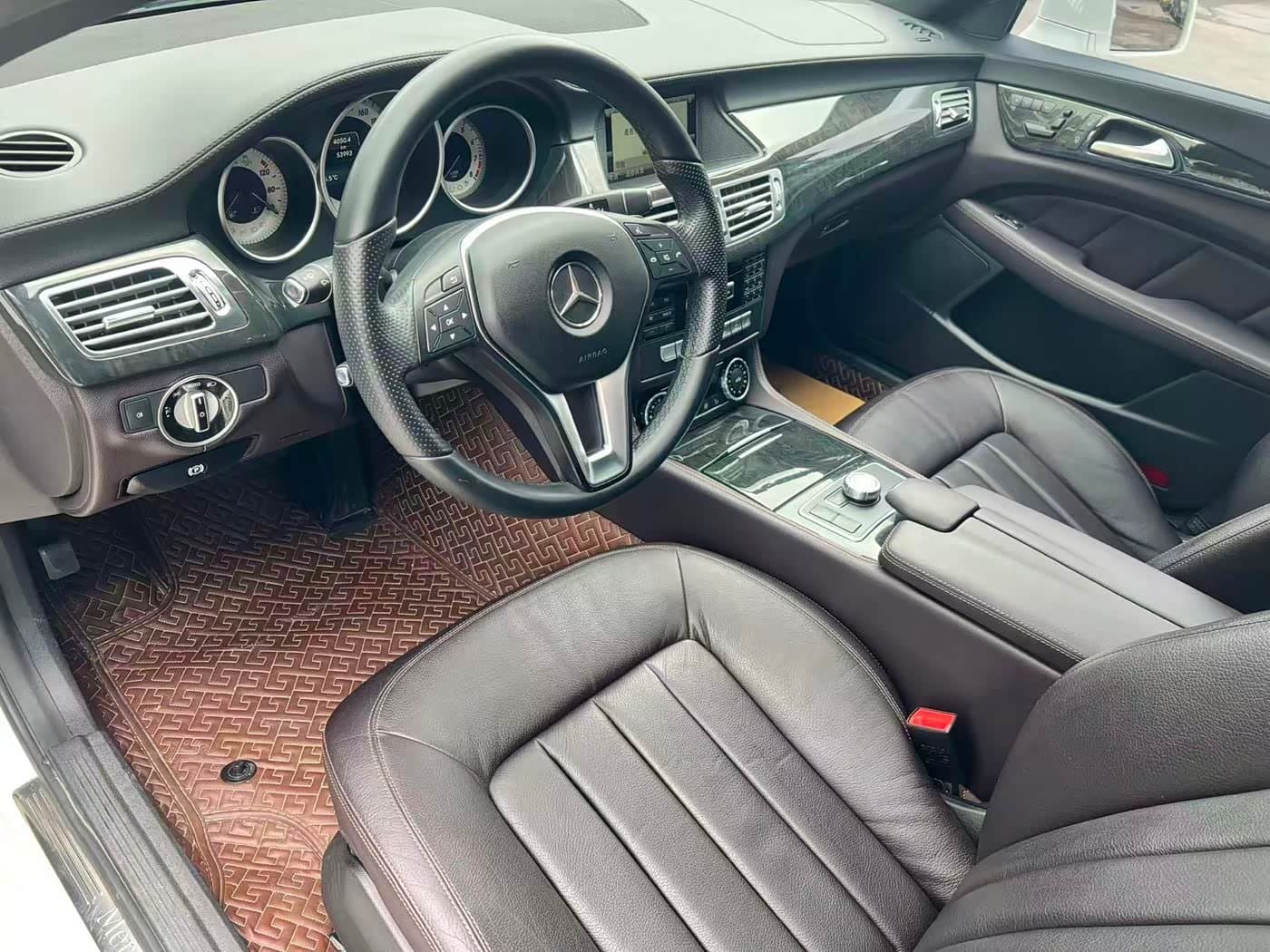2011 Mercedes-Benz CLS White, 56,000 km, China export – photo 4