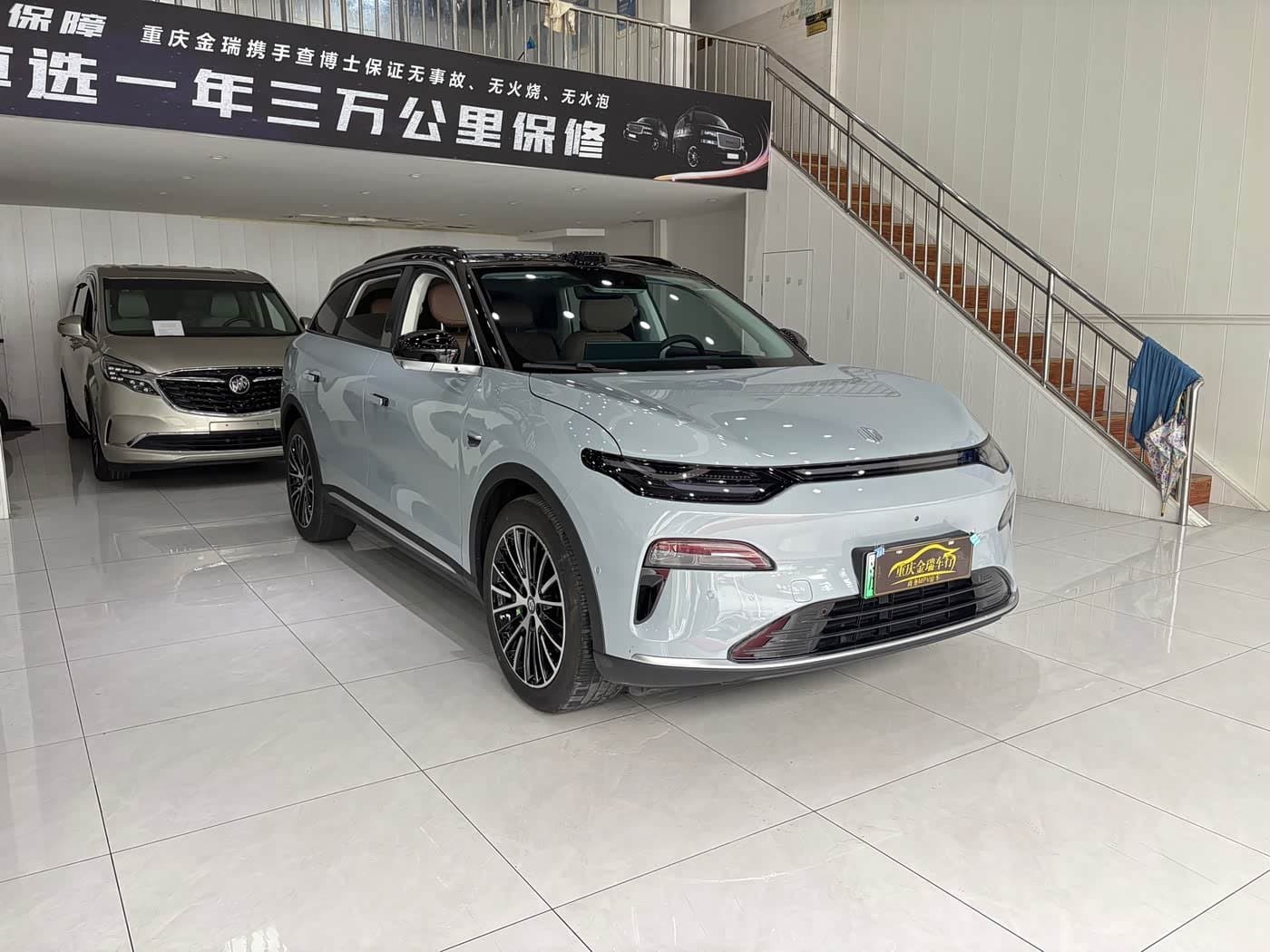 2025 Leapmotor C11 银灰色, 4,000 km, China export – photo 3