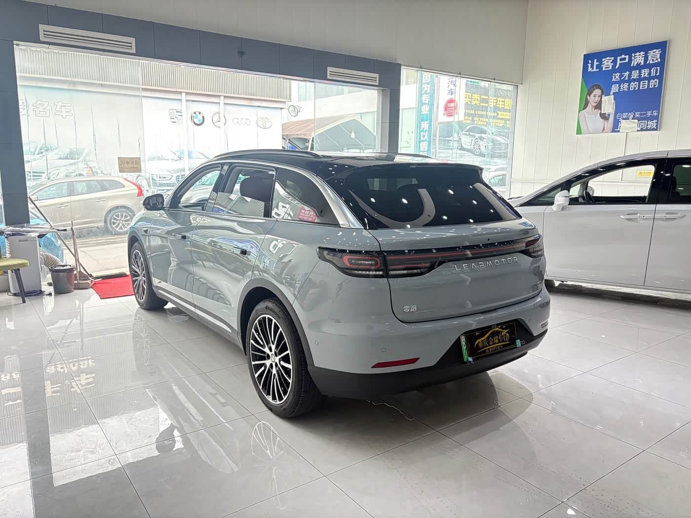 2025 Leapmotor C11 银灰色, 4,000 km, China export – photo 6